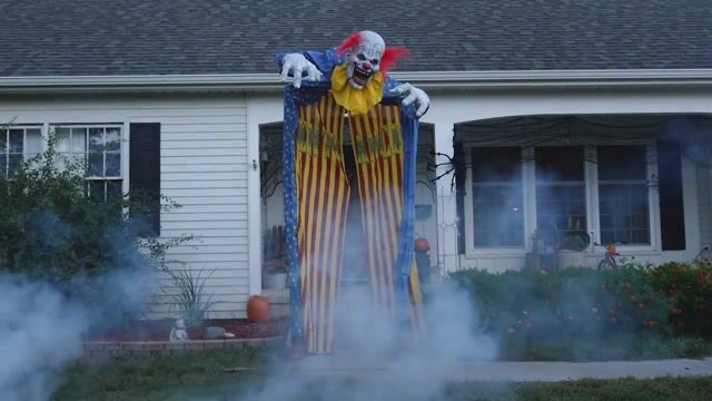 MOMR124761 Looming Clown 10 foot Animated Archway Prop