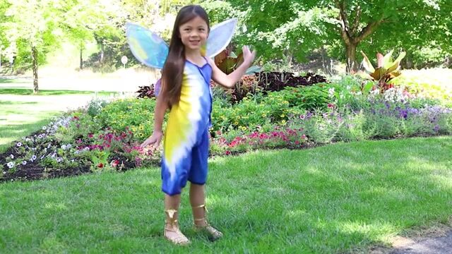Straight from Pixie Hollow, this Silvermist Costume will have your child feeling like a true water fairy! Featuring a beautiful blue dress with shimmering accents, this Kid's Disney Fairies Silvermist Costume is perfect for any little dreamer ready to spread some fairy magic.