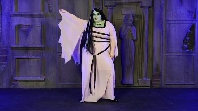 FUN5556PL Women's Plus Size Premium Lily Classic Munsters Costume