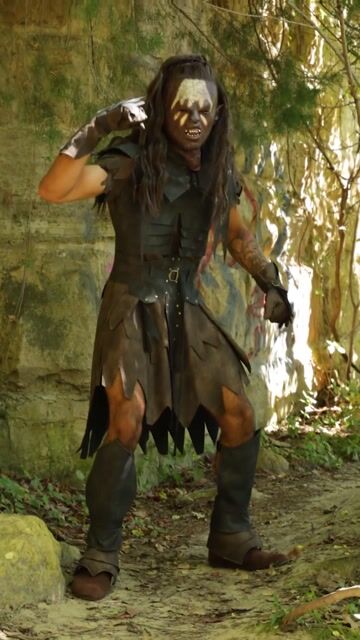 FUN98881AD Adult Premium Lurtz Uruk-Hai Lord of the Rings Costume - (9x16)