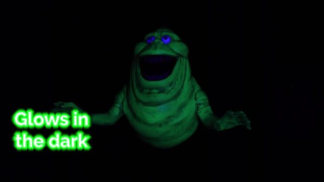 FUN96982GID 10in Glow in the Dark Ghostbusters Hanging Swinging Slimer