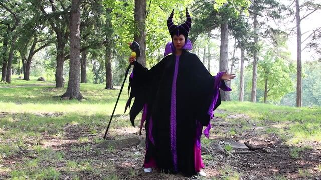 FUN3314AD Adult Classic Maleficent Costume