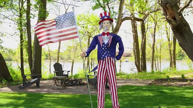 FUN99395 Uncle Sam Animatronic_Lifestyle_01